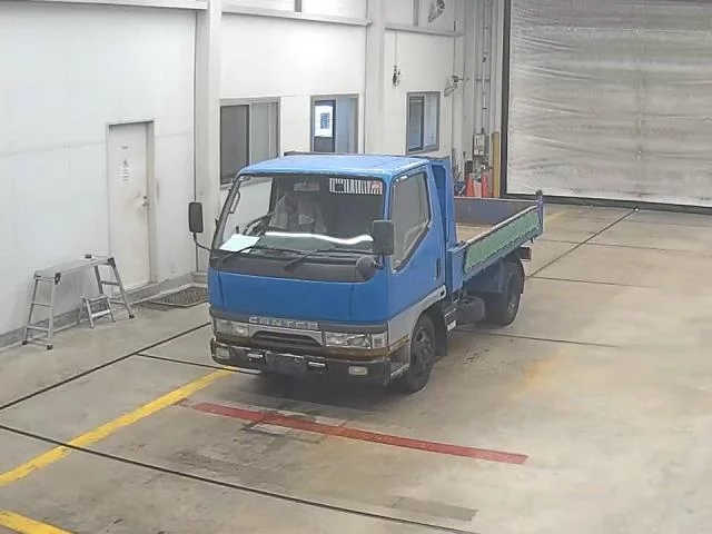 Mitsubishi Fuso Canter  с аукциона в Японии