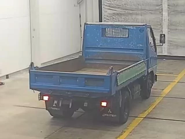 Mitsubishi Fuso Canter  с аукциона в Японии