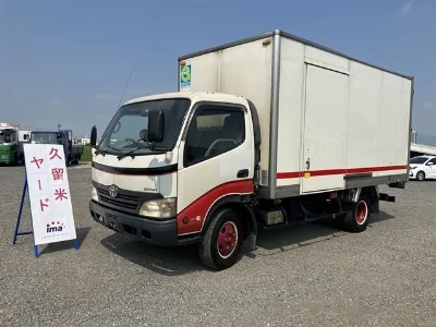 TOYOTA DYNA