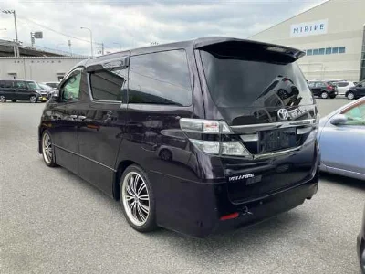 TOYOTA VELLFIRE