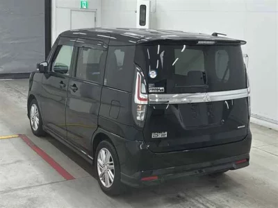 MITSUBISHI DELICA D2