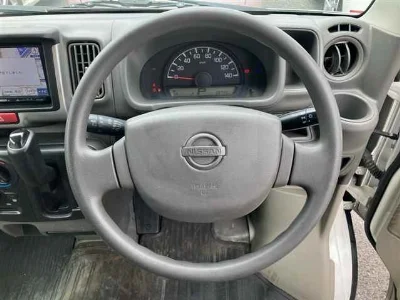 NISSAN CLIPPER VAN