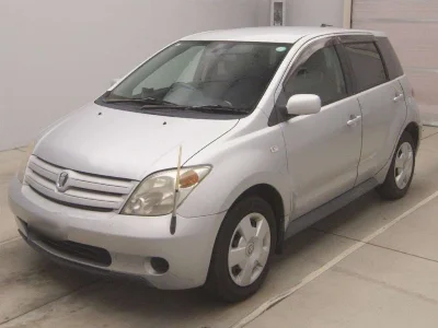 TOYOTA IST