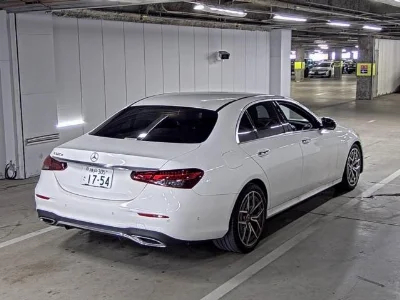 MERCEDES BENZ E CLASS