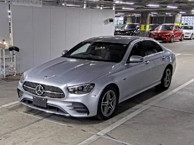 MERCEDES BENZ E CLASS