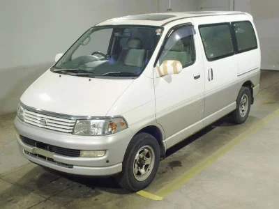 TOYOTA HIACE REGIUS
