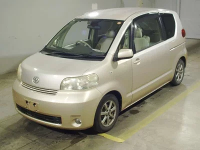 TOYOTA PORTE
