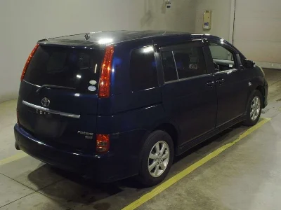 TOYOTA ISIS