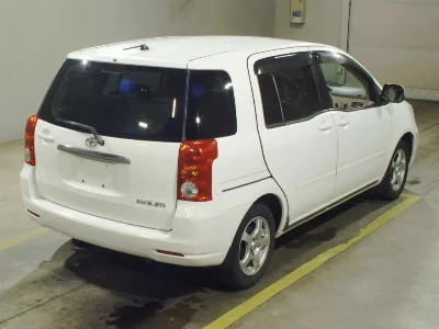 TOYOTA RAUM