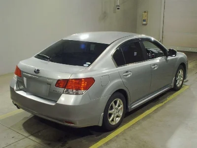 SUBARU LEGACY B4