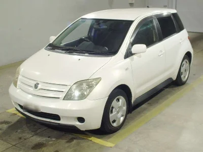 TOYOTA IST