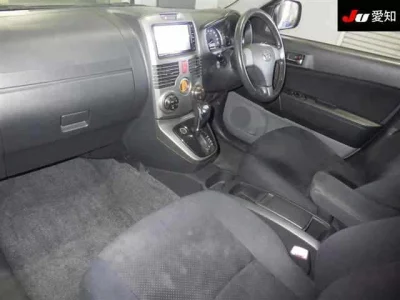 DAIHATSU BEGO