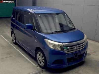 MITSUBISHI DELICA D2