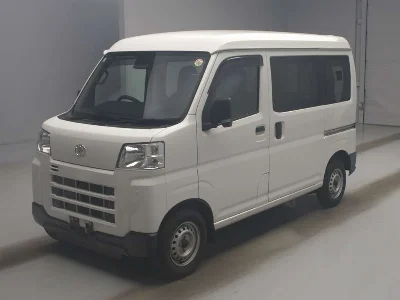 TOYOTA PIXIS VAN