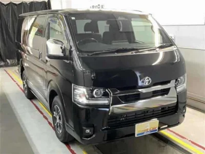 TOYOTA HIACE VAN