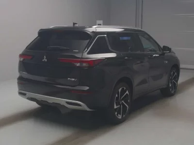 MITSUBISHI OUTLANDER PHEV