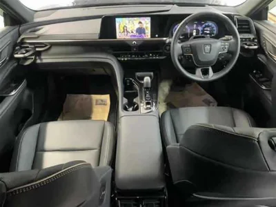 TOYOTA CROWN SPORT