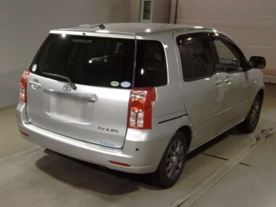 TOYOTA RAUM