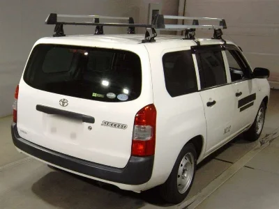 TOYOTA SUCCEED