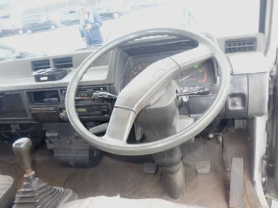 MITSUBISHI CANTER