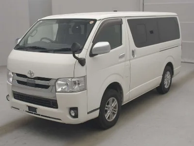 TOYOTA REGIUS VAN