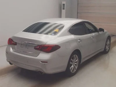 NISSAN FUGA