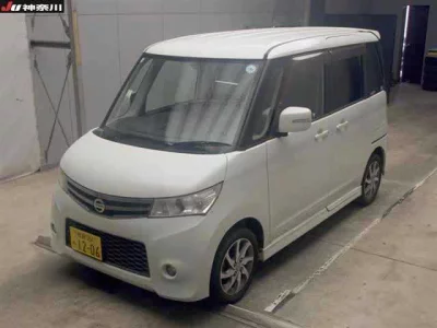 NISSAN ROOX