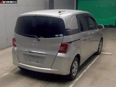 HONDA FREED SPIKE