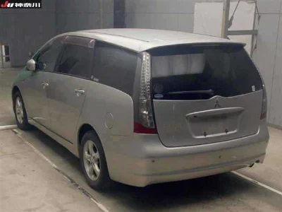 MITSUBISHI GRANDIS