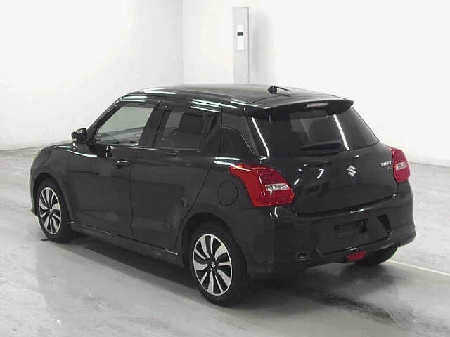 Suzuki Swift  с аукциона в Японии