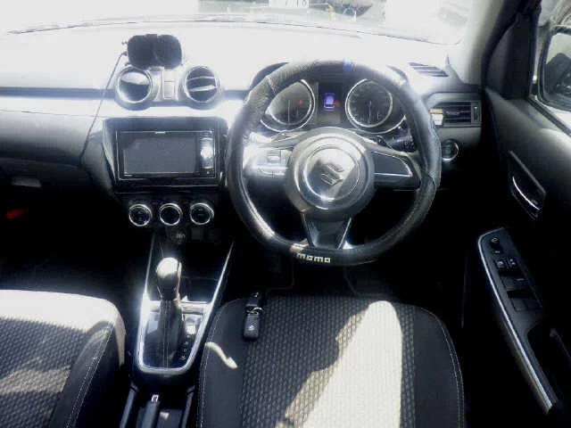 Suzuki Swift  с аукциона в Японии