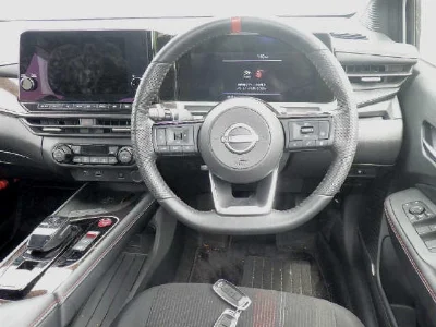 NISSAN AURA
