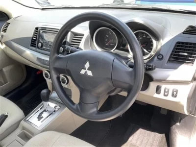 MITSUBISHI GALANT FORTIS