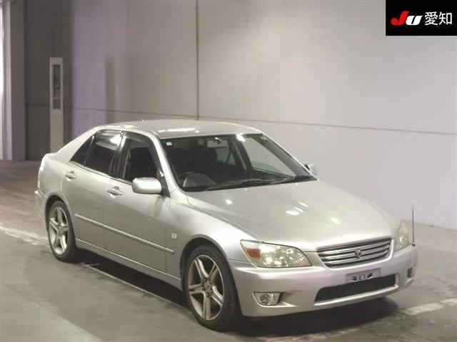 Toyota Altezza  с аукциона в Японии