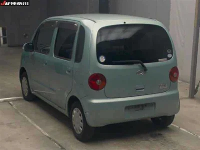 DAIHATSU MOVE LATTE