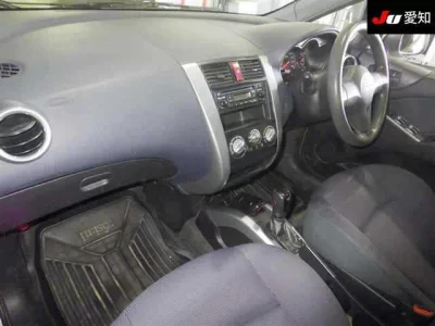 MITSUBISHI COLT PLUS