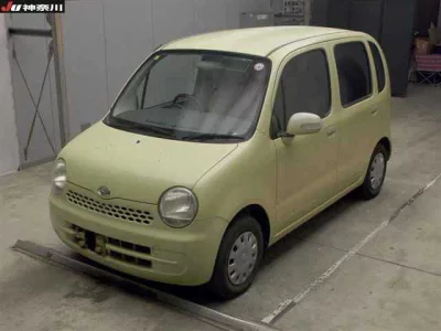 DAIHATSU MOVE LATTE