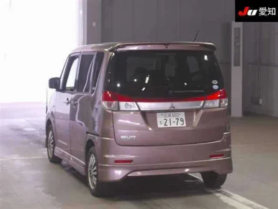 MITSUBISHI DELICA D2