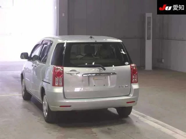 Toyota Raum  с аукциона в Японии