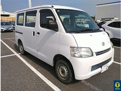 TOYOTA TOWN ACE VAN