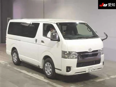 TOYOTA HIACE VAN