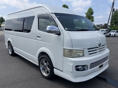 TOYOTA REGIUS ACE VAN