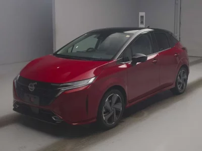 NISSAN AURA