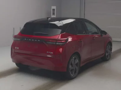 NISSAN AURA