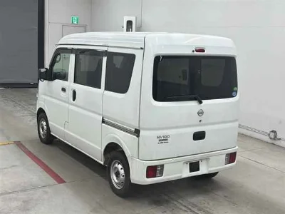 NISSAN CLIPPER VAN
