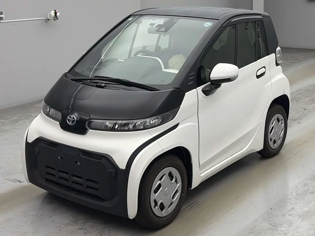 Toyota C+pod  с аукциона в Японии
