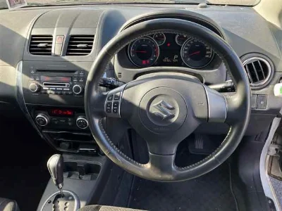 SUZUKI SX-4