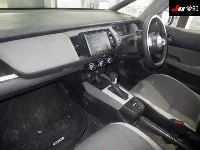 Цена авто Honda Fit с аукционов Японии, номер кузова GR6, пробег 76 000, оценка 6