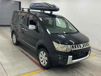 MITSUBISHI DELICA D5