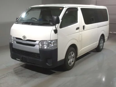 TOYOTA REGIUS VAN
